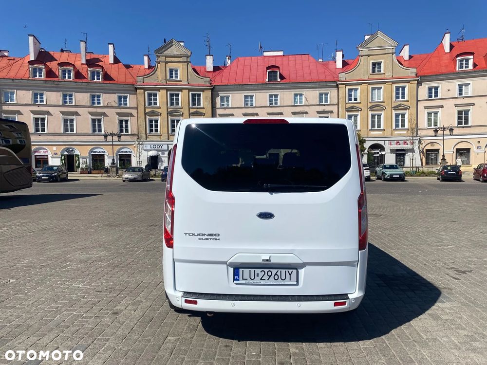 Ford Tourneo Custom 320 L1H1 VA Autm Titanium X - 4