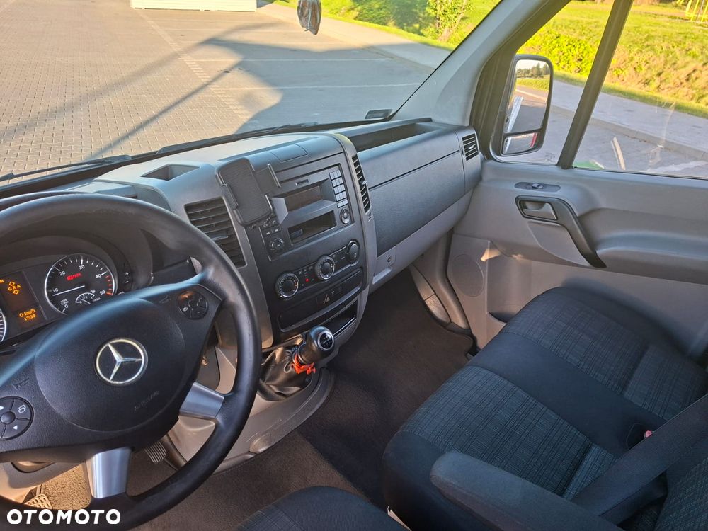 Mercedes-Benz Sprinter 906.135 - 11