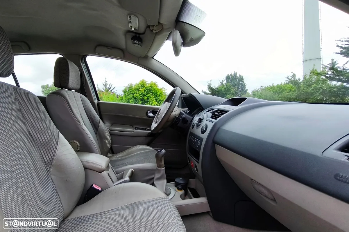 Renault Mégane 1.5 dCi Confort - 9