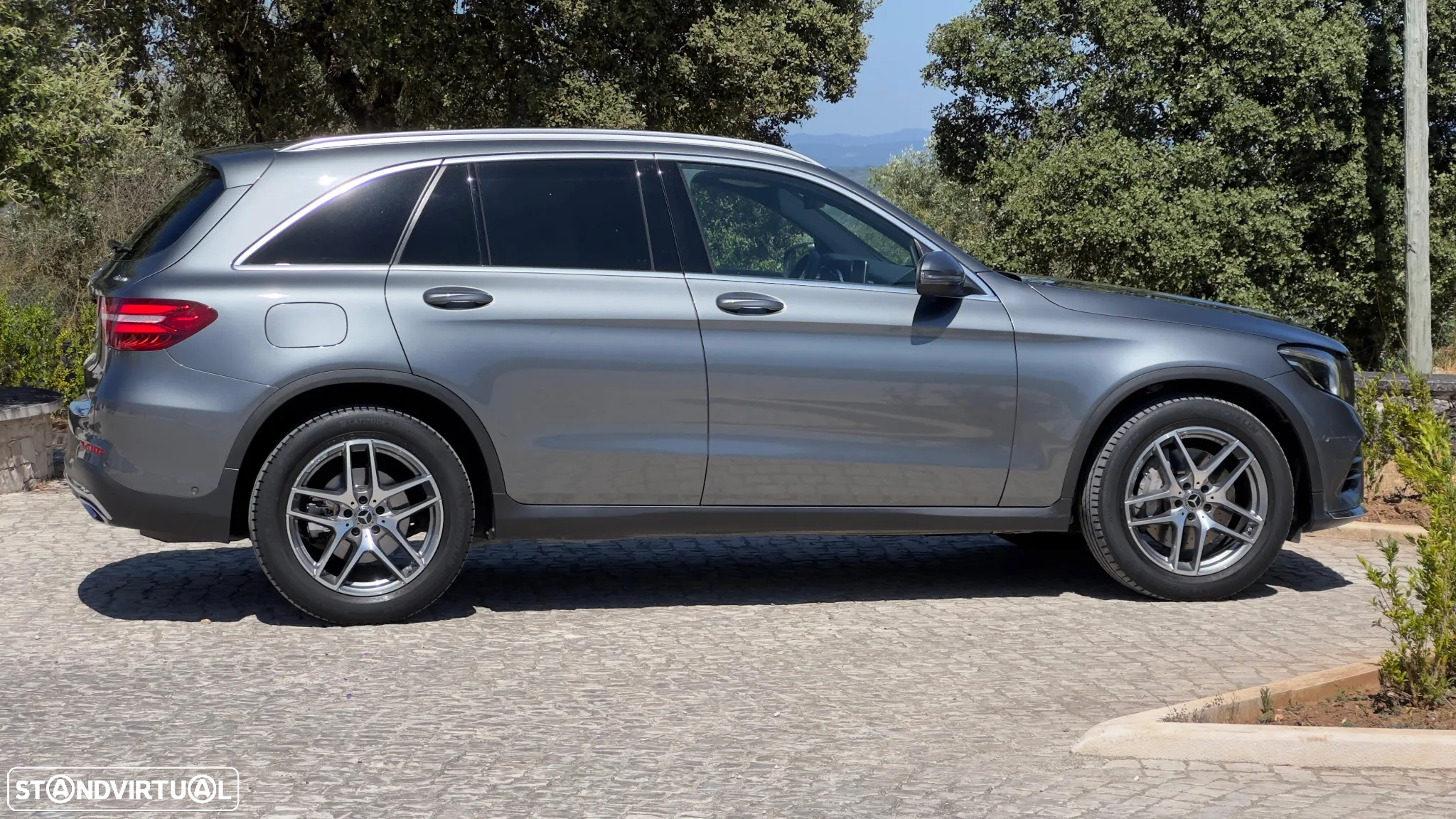 Mercedes-Benz GLC 250 d AMG Line 4-Matic - 13