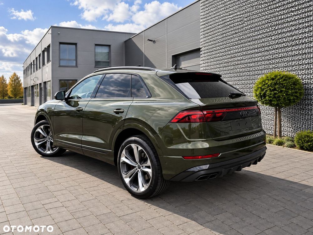 Audi Q8 - 9