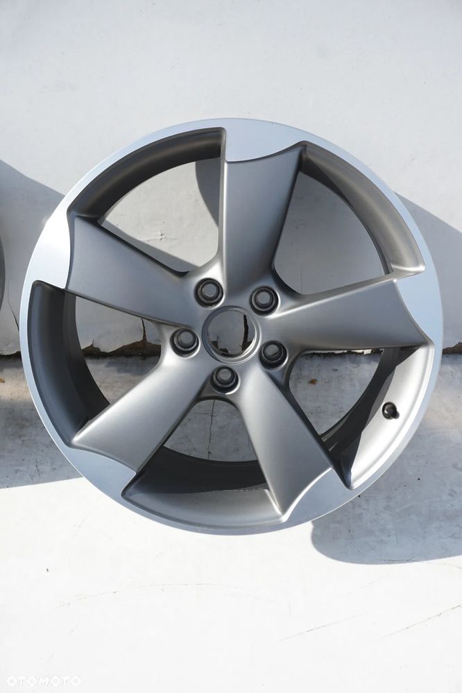 Audi 5x112 18 7,5J et54 8P0601025BS - 1