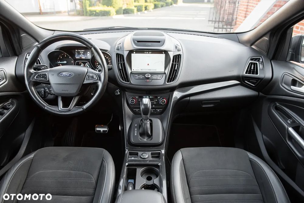Ford Kuga 2.0 TDCi 4x4 ST-Line - 31