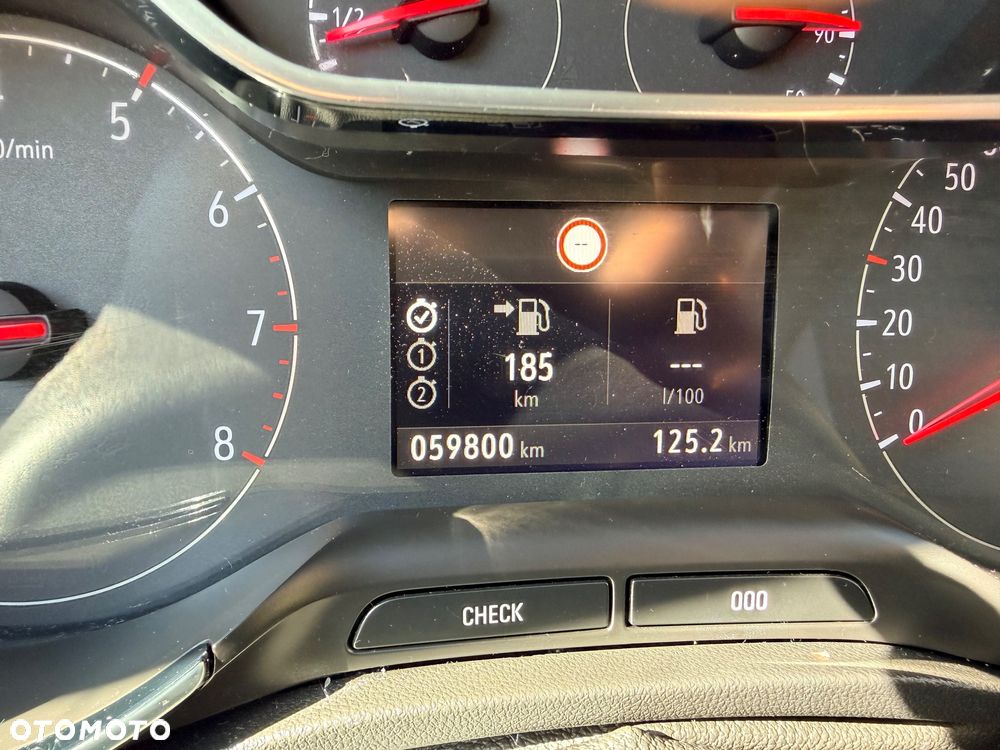 Opel Crossland X - 21