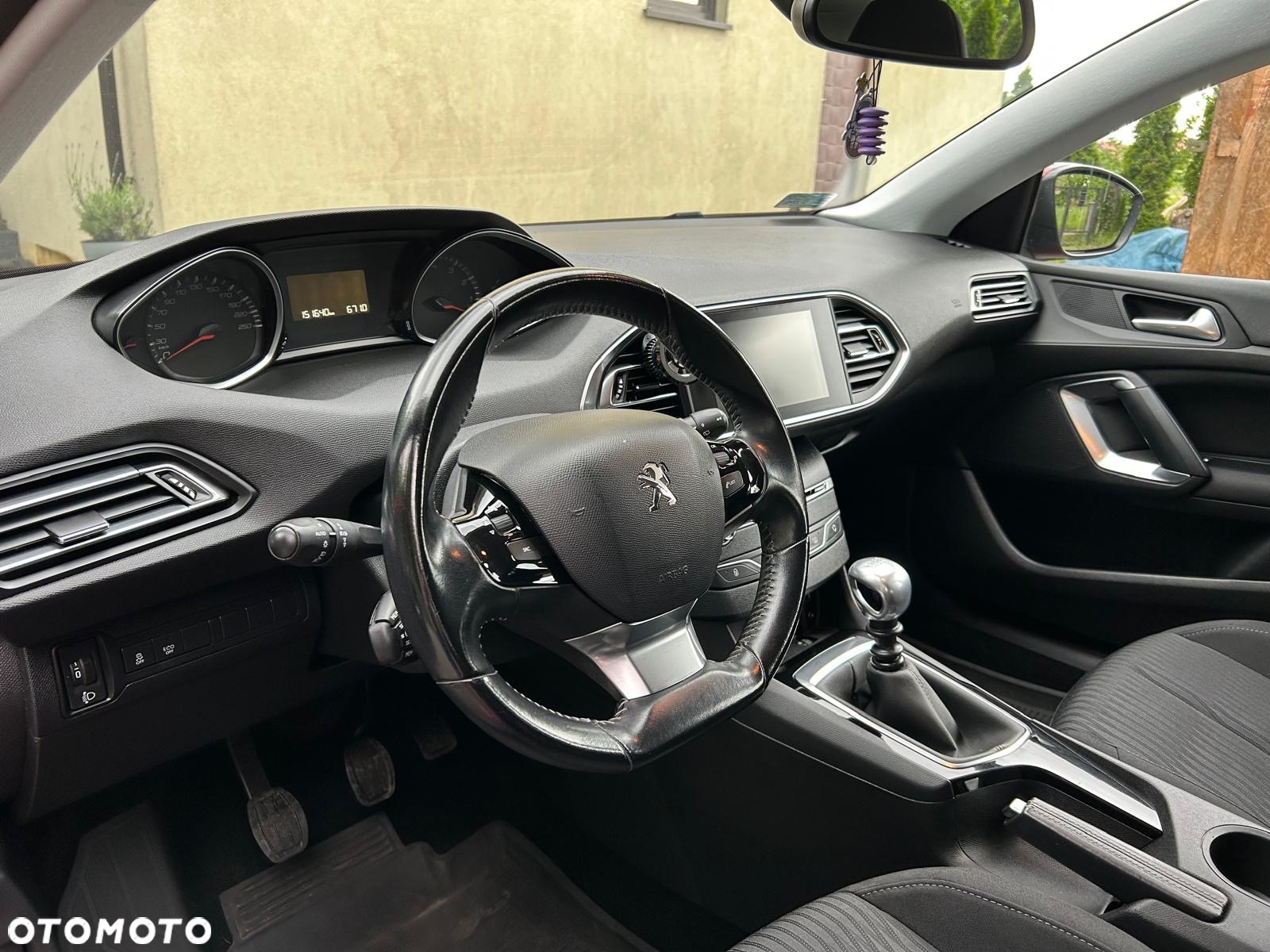 Peugeot 308 1.2 PureTech Active S&S - 15