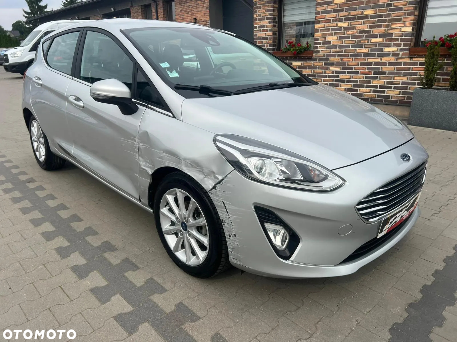 Ford Fiesta 1.0 EcoBoost S&S TITANIUM - 11