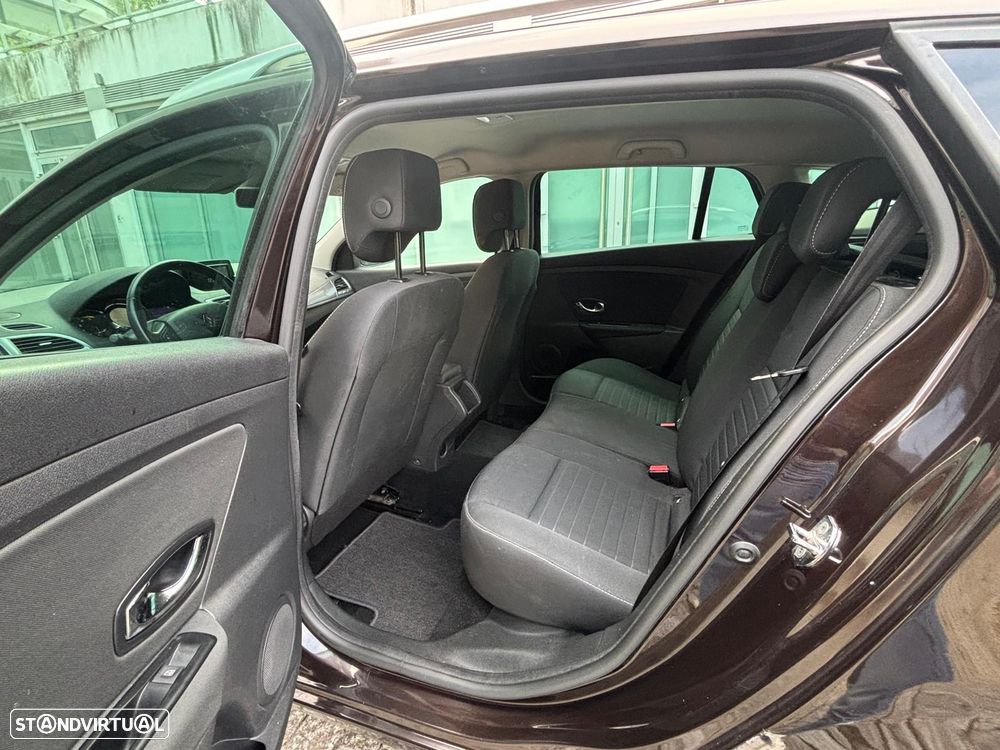 Renault Mégane Sport Tourer 1.5 dCi Dynamique S SS - 11