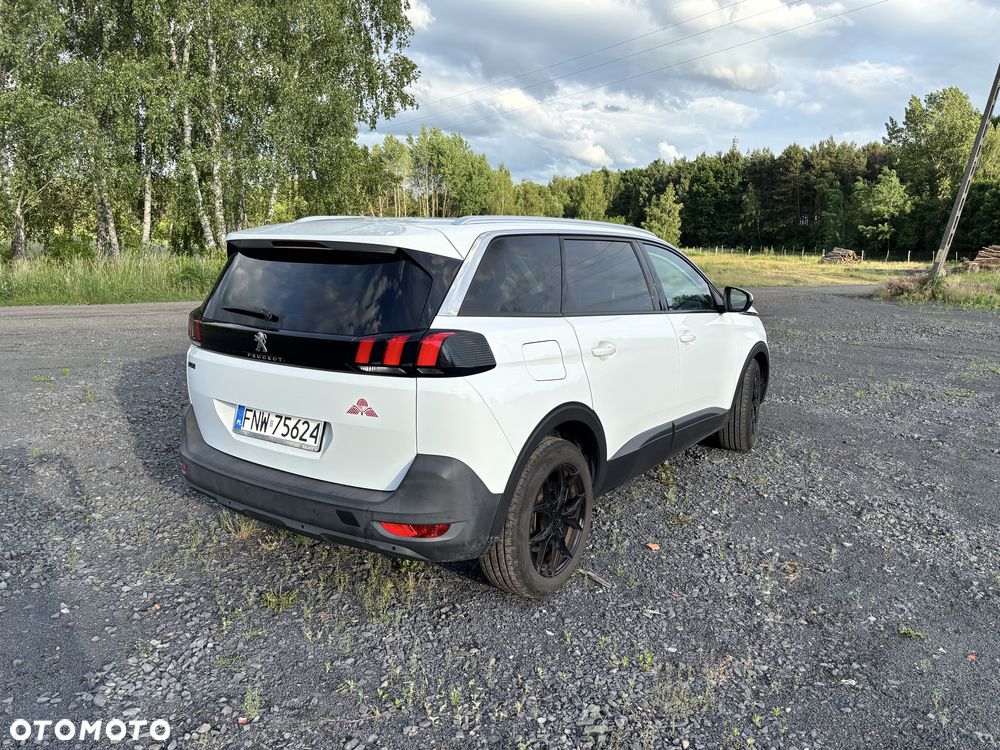 Peugeot 5008 - 4