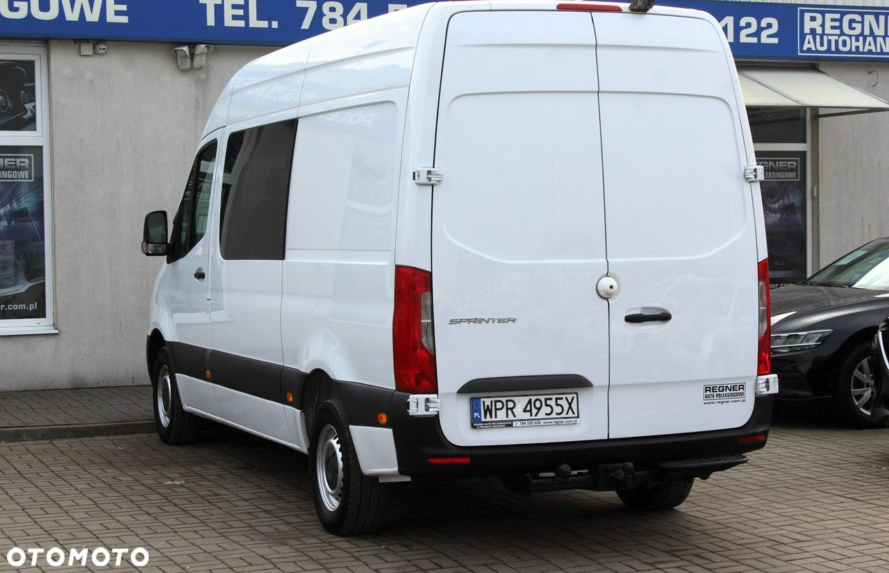 Mercedes-Benz Sprinter - 4