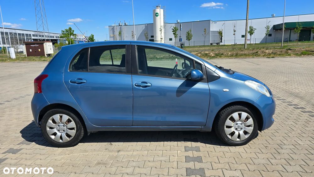 Toyota Yaris - 3