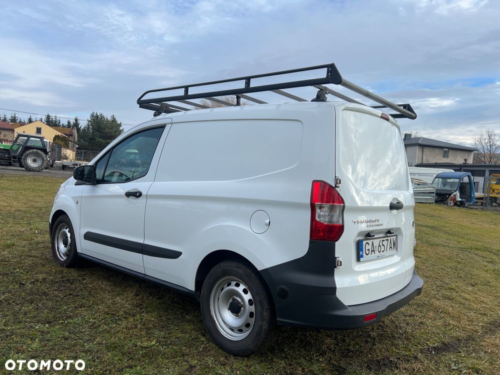 Ford Transit Courier - 5