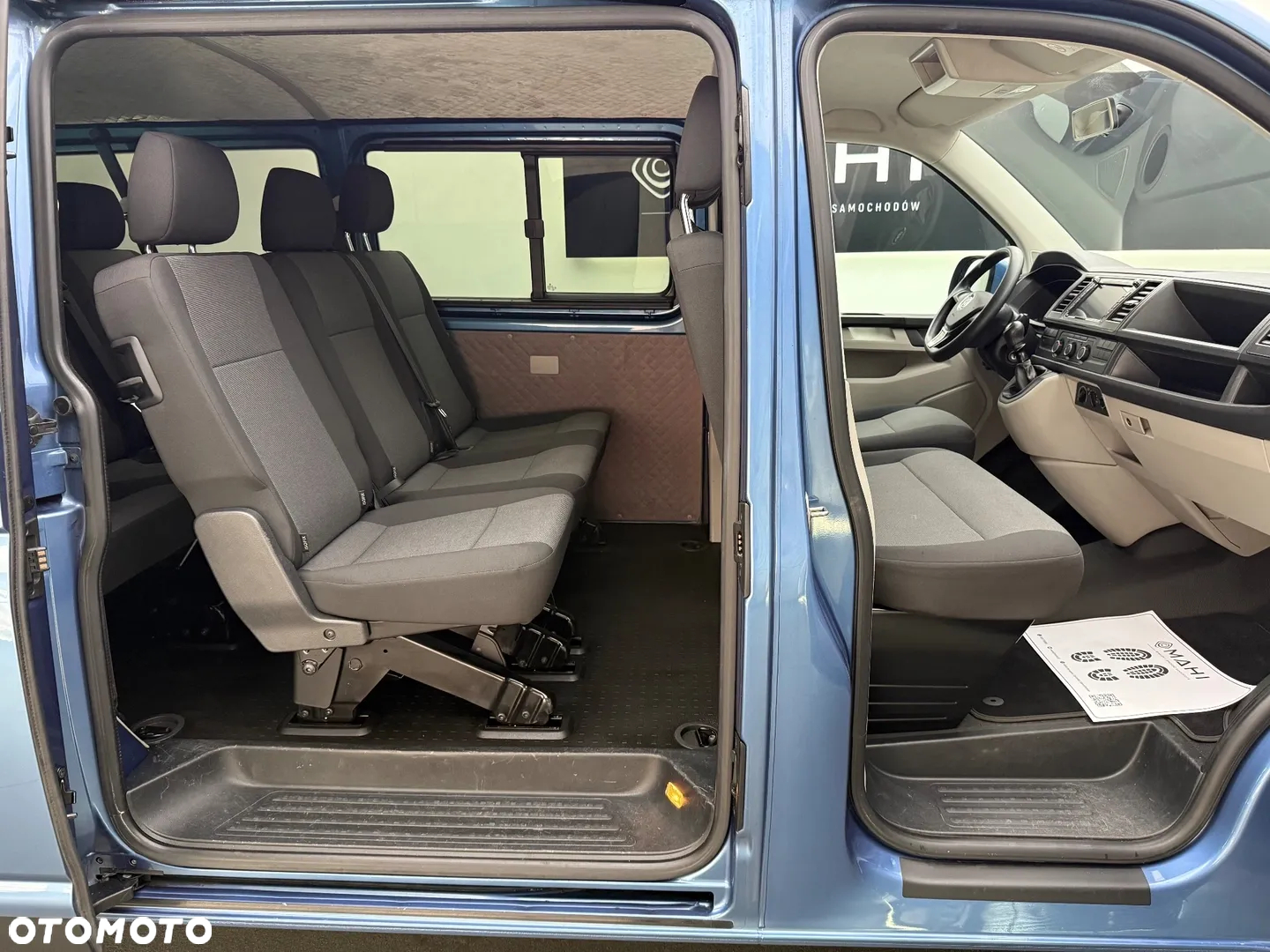 Volkswagen Caravelle 2.0 TDI L2 Comfortline Mixt 4Motion - 20