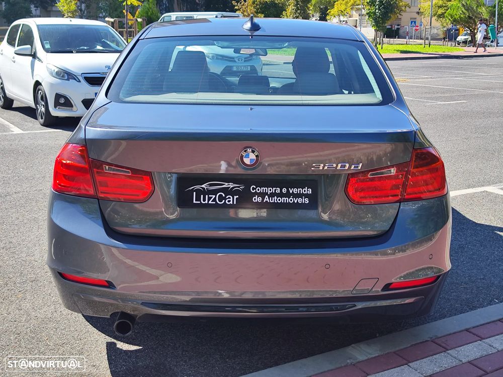 BMW 320 d EfficientDynamics Line Sport - 9