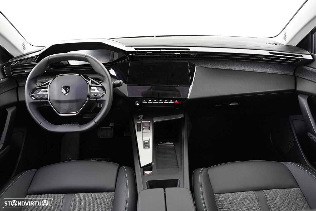 Peugeot 408 1.2 PureTech Allure EAT8 - 8