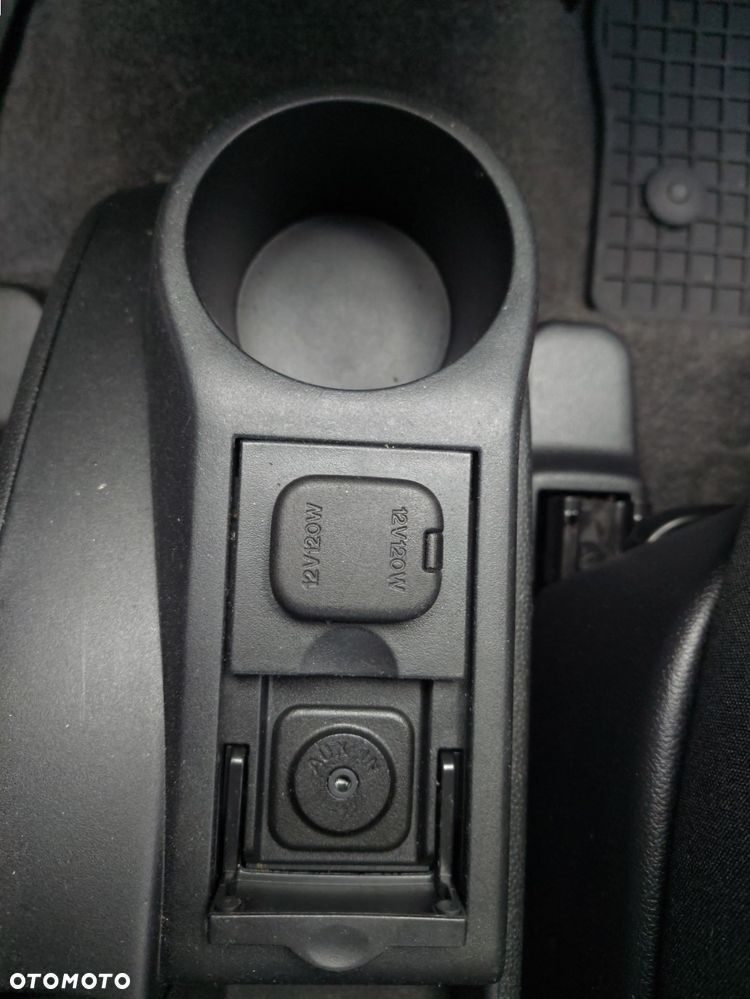 Mazda 2 - 18
