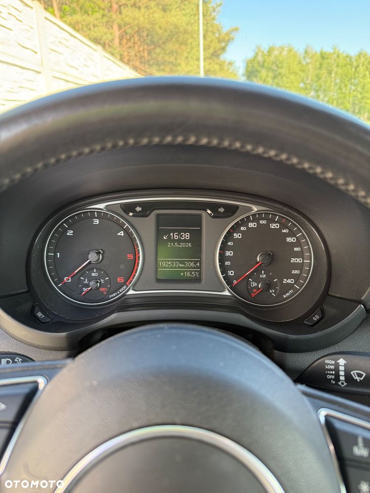 Audi A1 3-drzwiowe 1.6 TDI S line Sportpaket - 5