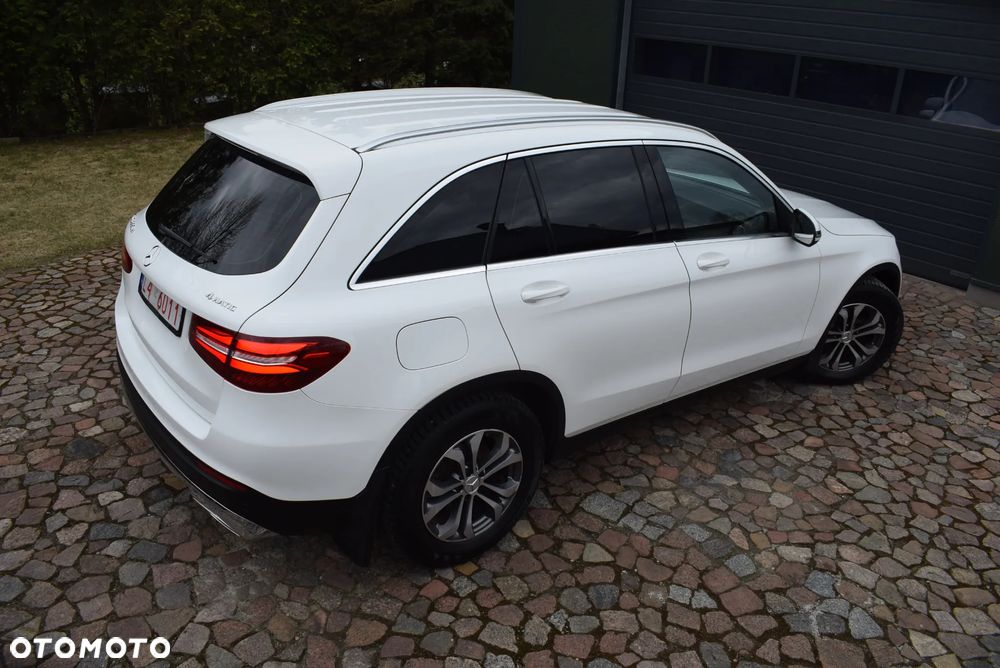 Mercedes-Benz GLC - 15