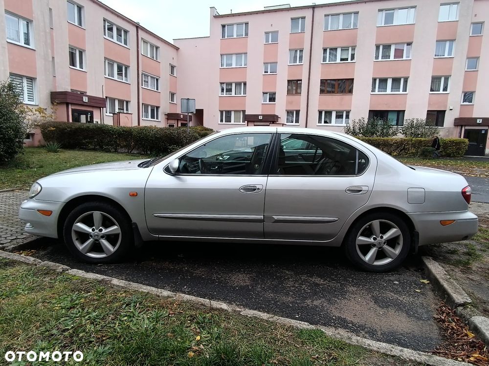 Nissan Maxima 3.0 Elegance - 4
