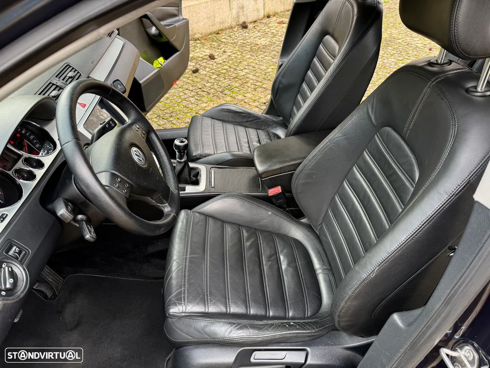 VW Passat Variant 2.0 TDi Highline - 20