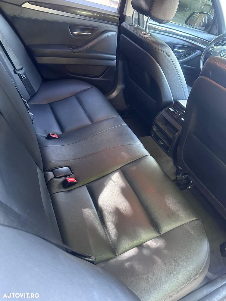 BMW Seria 5 520d AT - 18