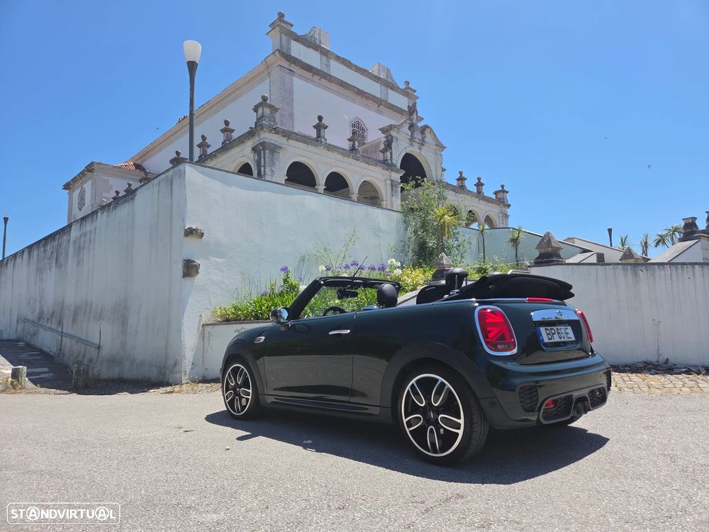 MINI Cabrio John Cooper Works - 14