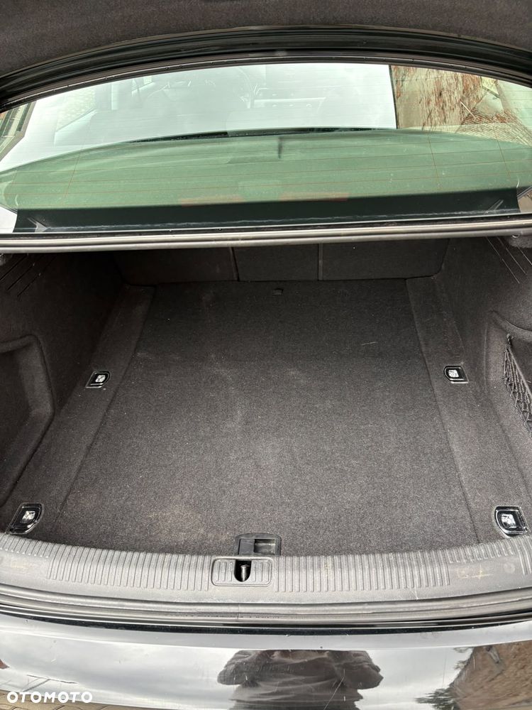 Audi A4 Limousine 35 TFSI - 24
