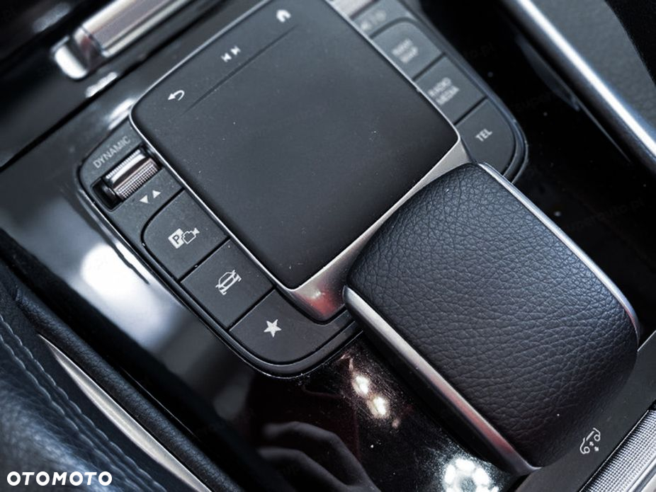 Mercedes-Benz GLE - 13