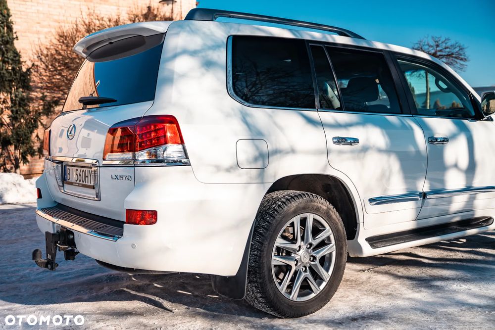 Lexus LX 570 Omotenashi - 6