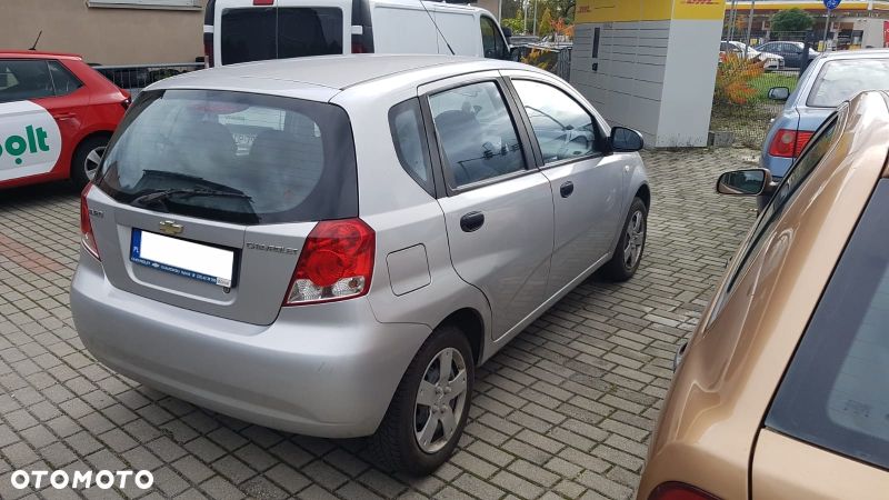 Chevrolet Aveo - 5