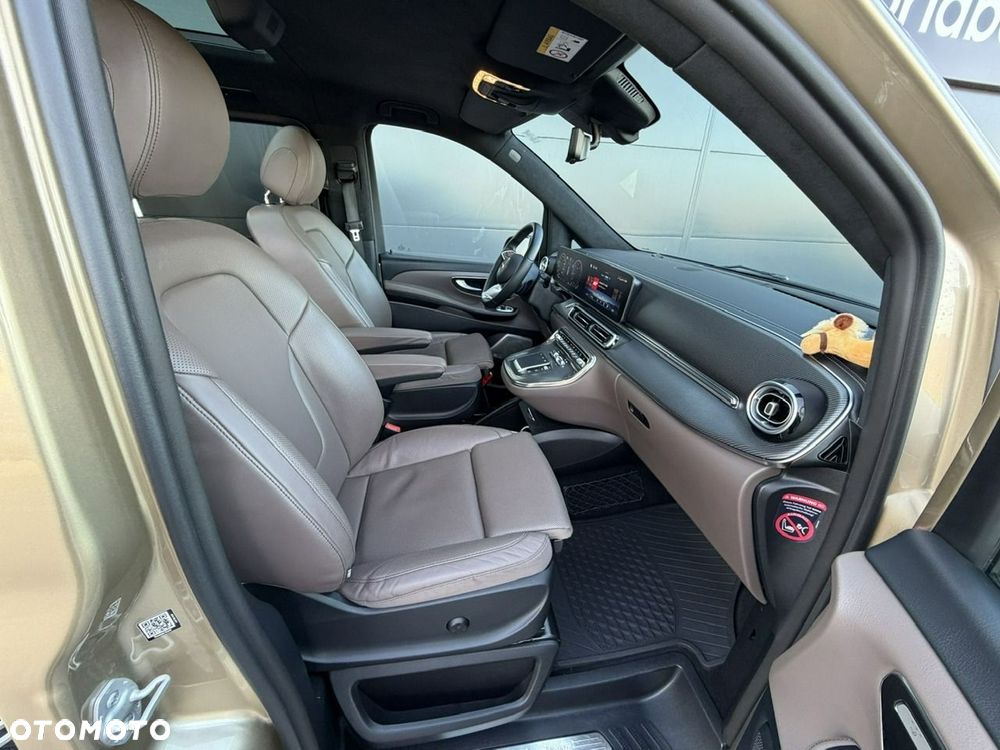 Mercedes-Benz Klasa V 300 d lang 4Matic 9G-TRONIC Exclusive - 24