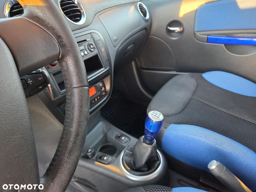 Citroën C2 1.4 VTR - 13