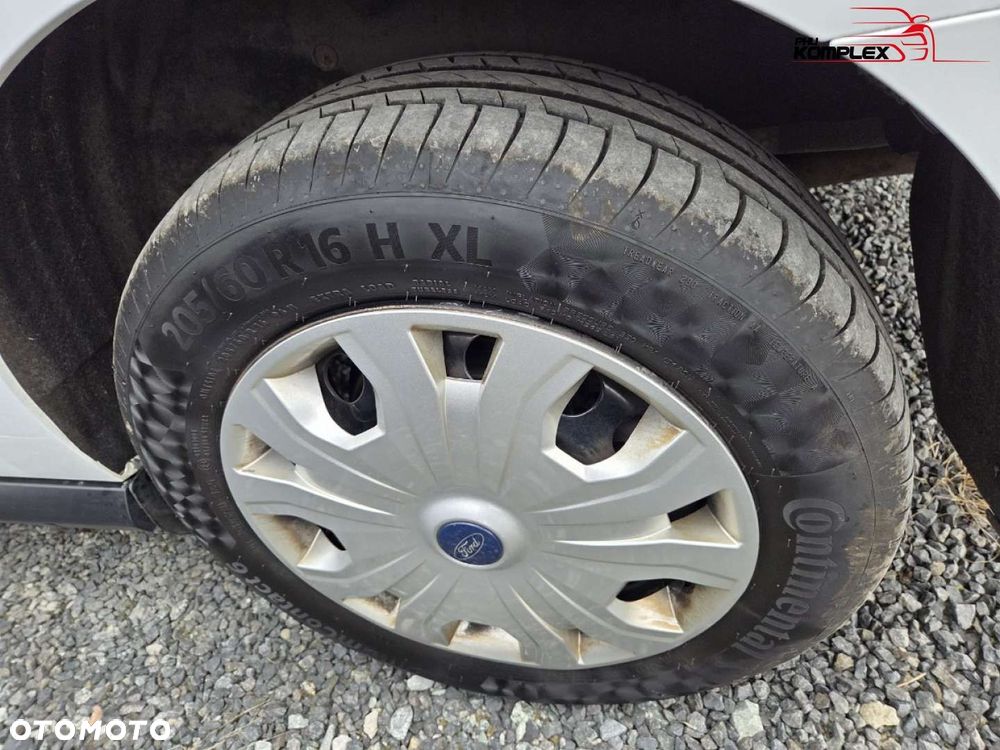 Ford Transit Connect - 23