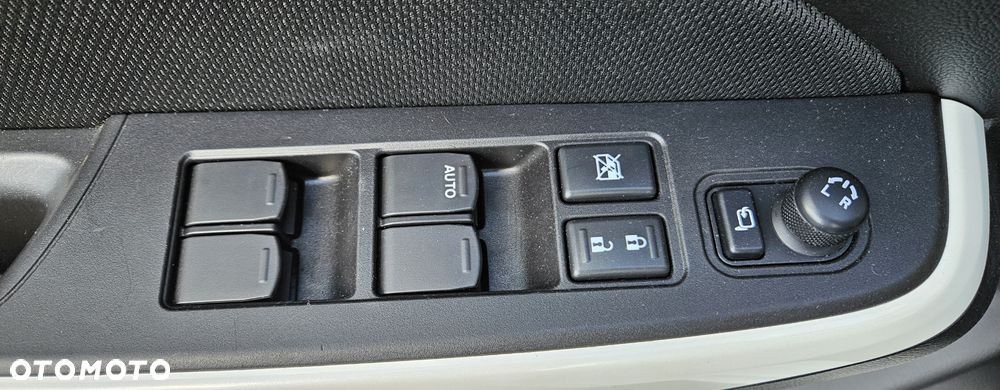 Suzuki Swift 1.2 Premium Plus - 25