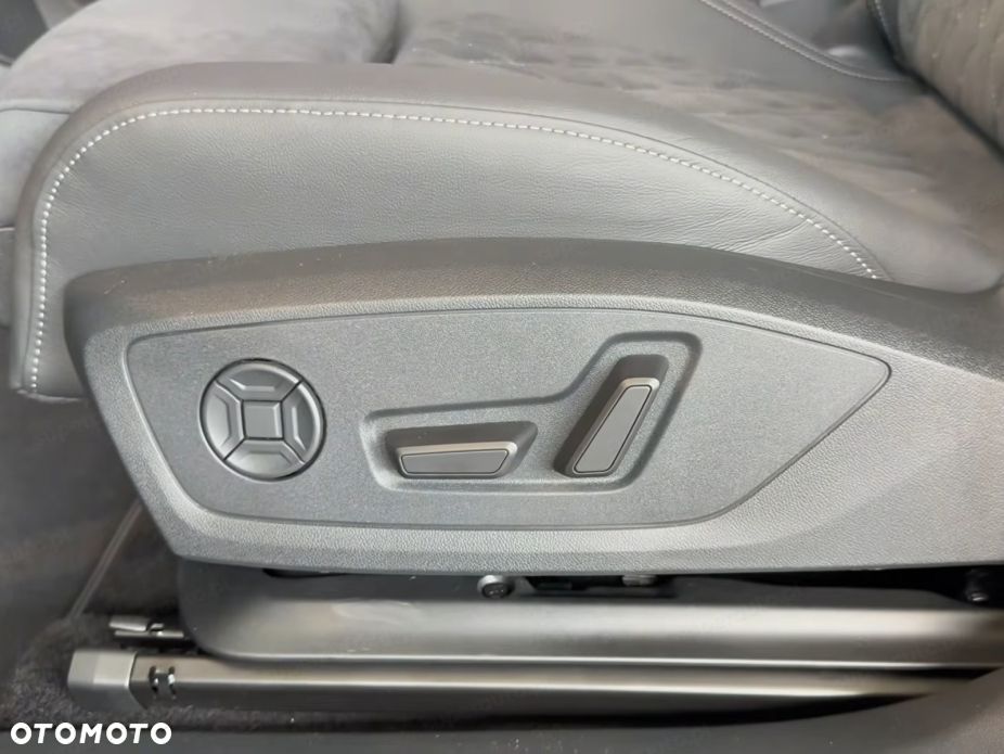 Audi Q4 e-tron - 8