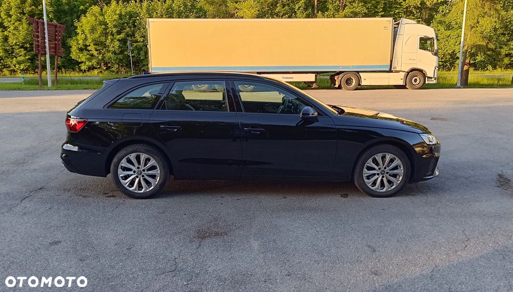 Audi A4 Avant 35 TDI mHEV S Line S tronic - 3
