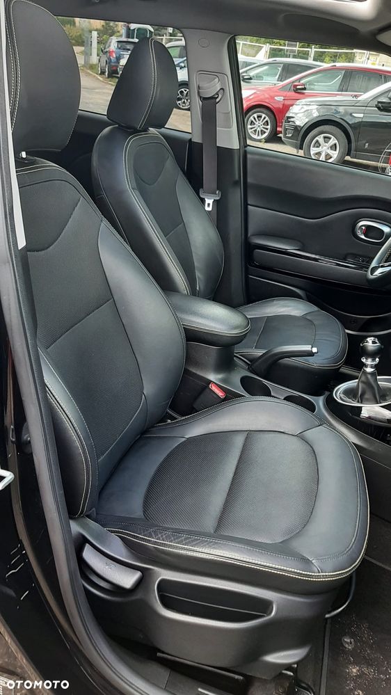 Kia Soul 1.6 CRDI L Business Line - 17