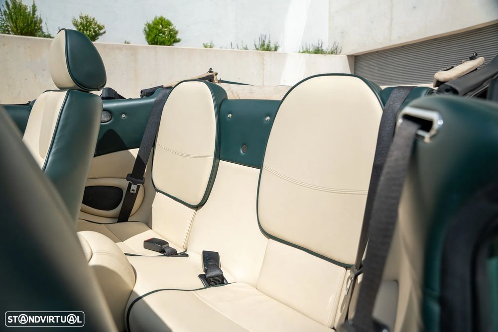 Aston Martin DB7 Vantage Volante - 17