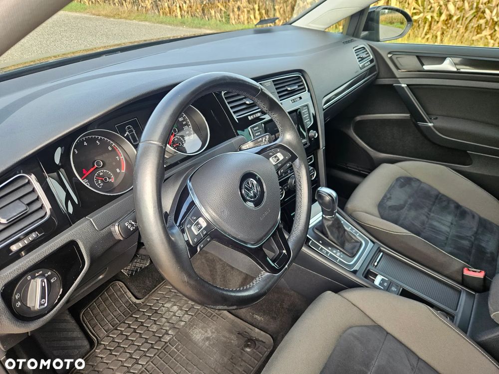 Volkswagen Golf VII 1.4 TSI BMT Comfortline DSG - 8