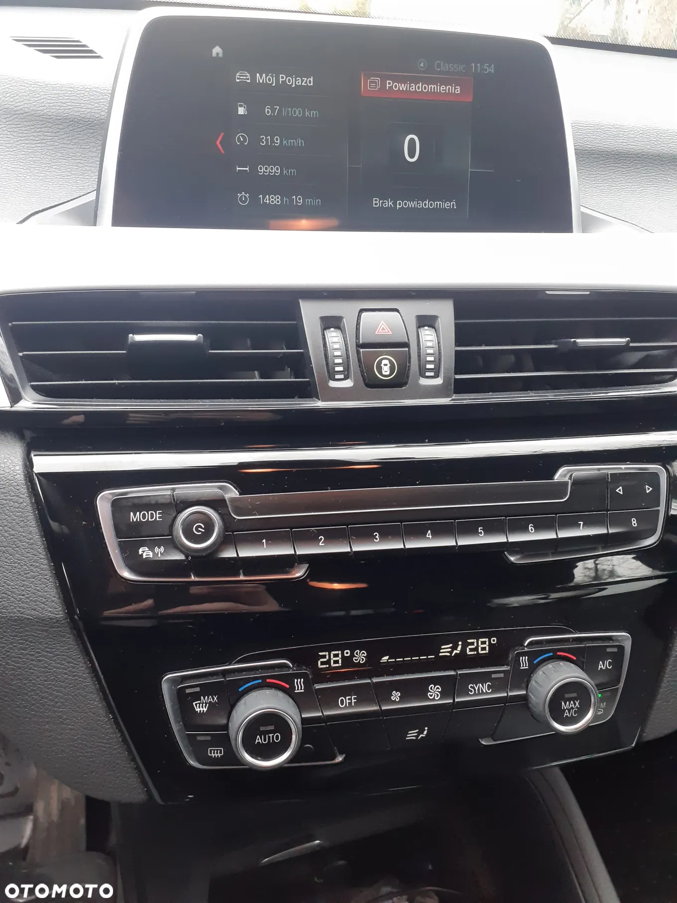 BMW X1 sDrive16d - 10