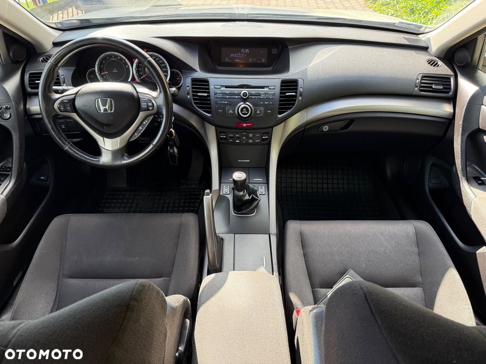 Honda Accord 2.0 Executive - 18