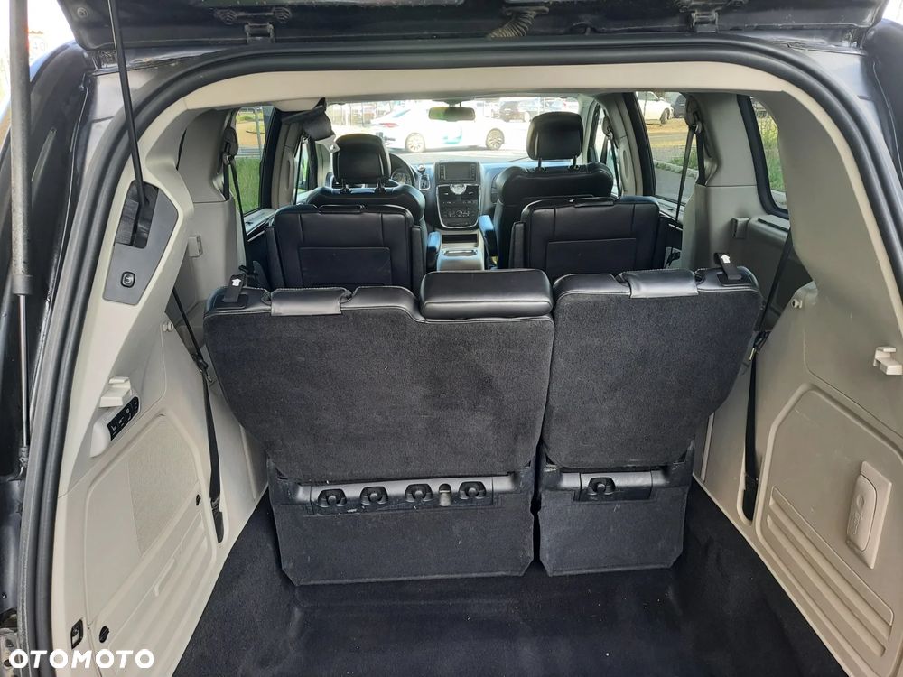 Lancia Voyager 3.6 Platinum - 10