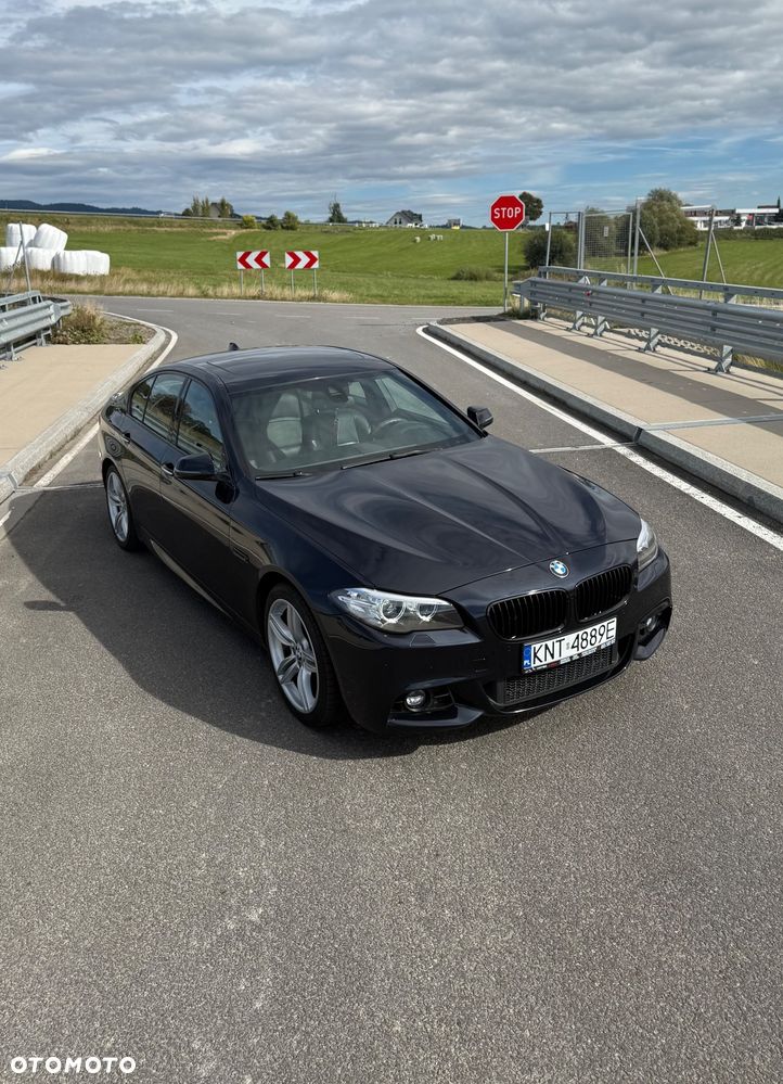 BMW Seria 5 525d xDrive - 2