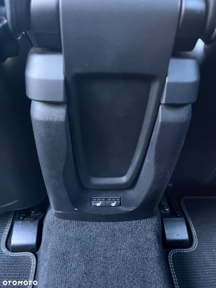 Volvo V40 T3 Drive-E R-Design Momentum - 14