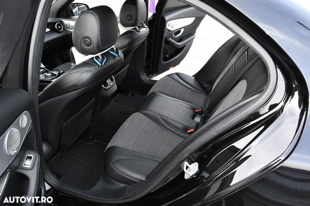 Mercedes-Benz C 220 (BlueTEC) d 7G-TRONIC AMG Line - 12