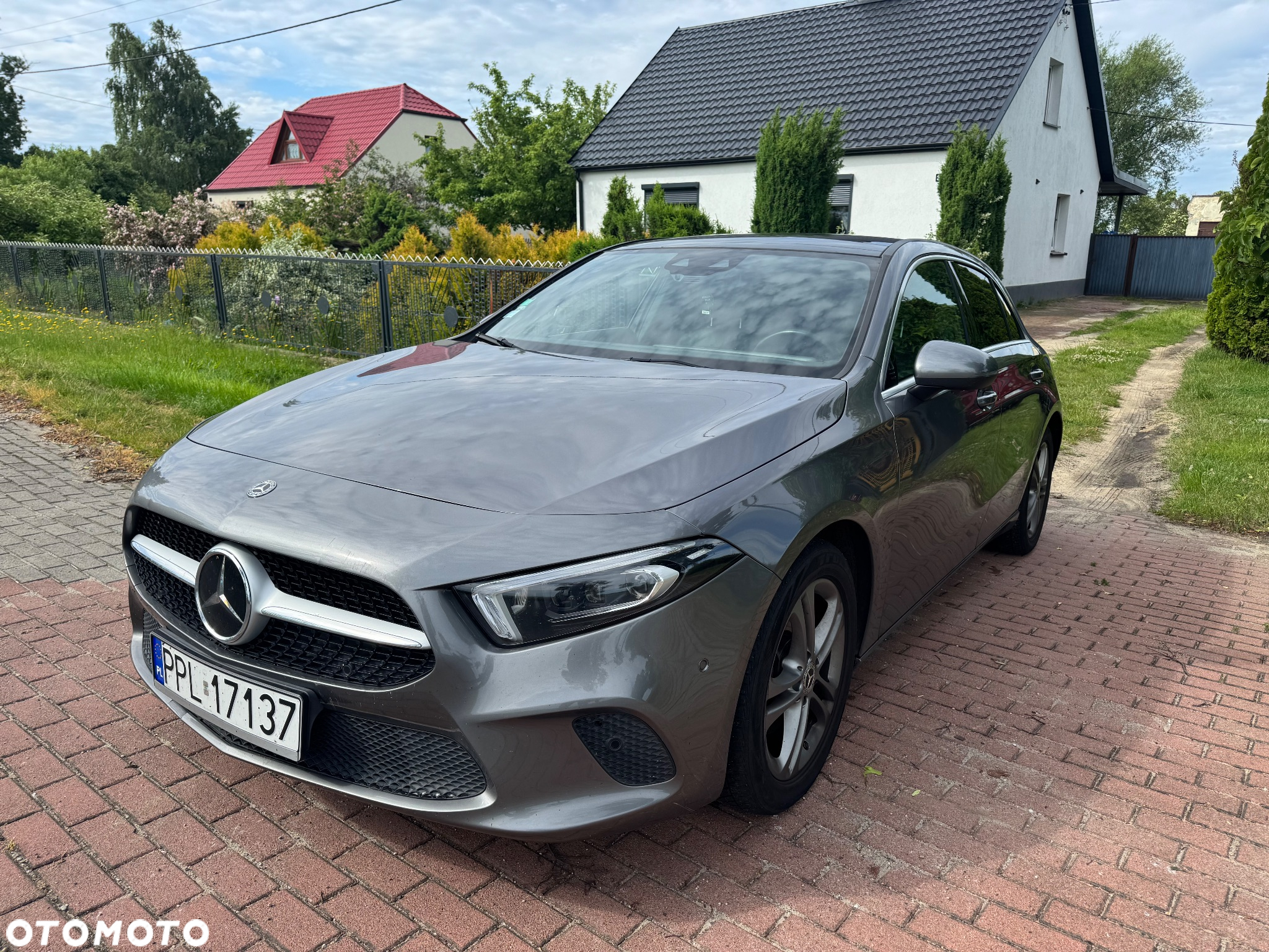 Mercedes-Benz Klasa A 200 7G-DCT AMG Line - 3
