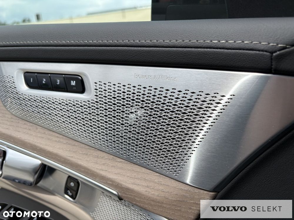 Volvo XC 90 - 21