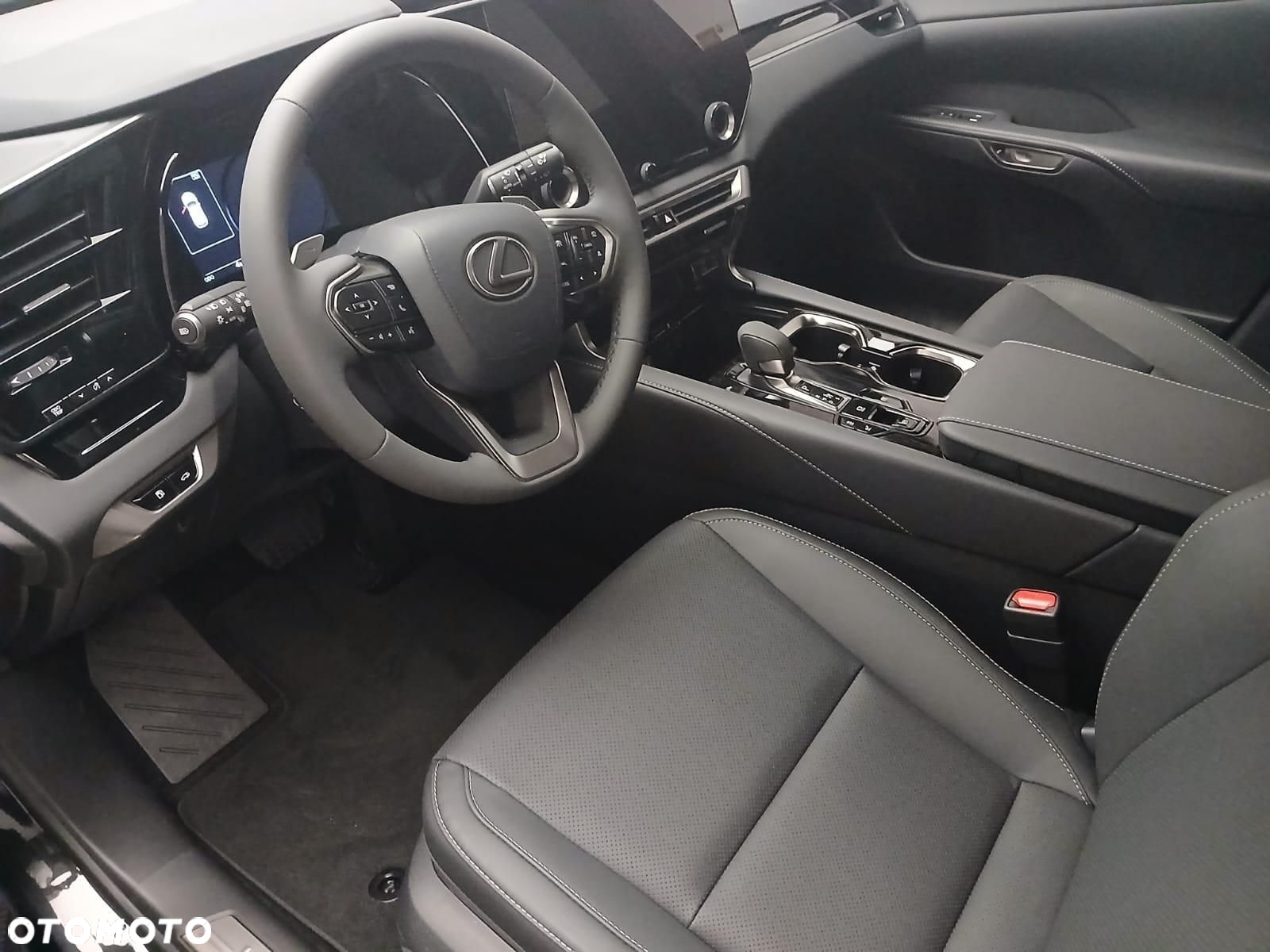 Lexus RX - 7