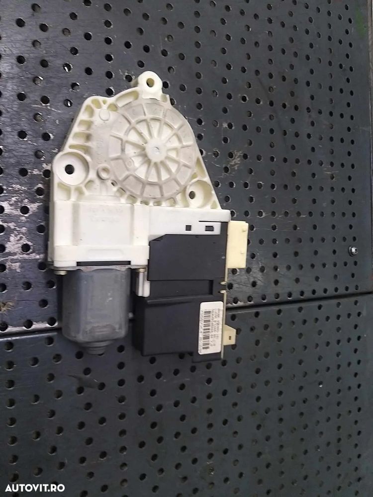 Motoras macara stanga fata citroen c4 1 997832101 7746004801 996385101 - 3