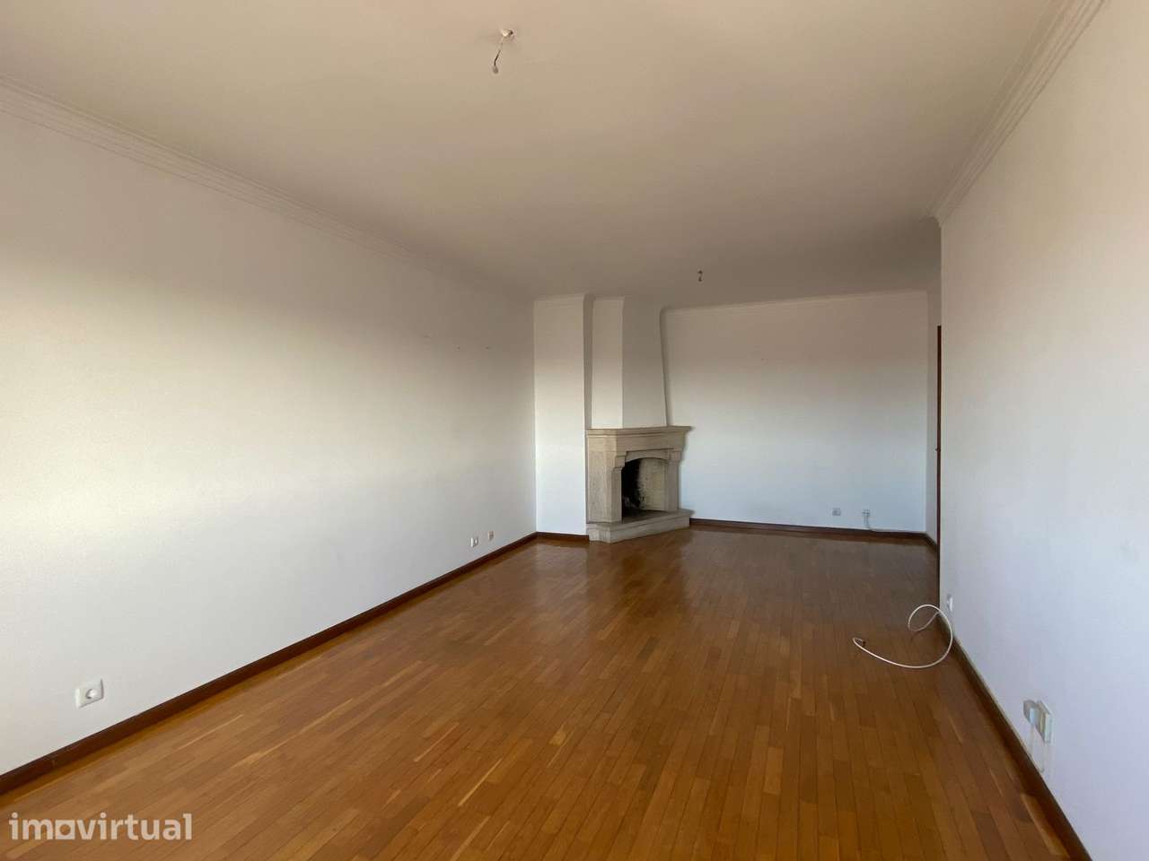Apartamento T2 em Vilar do Paraíso, Gaia - Grande imagem: 3/18