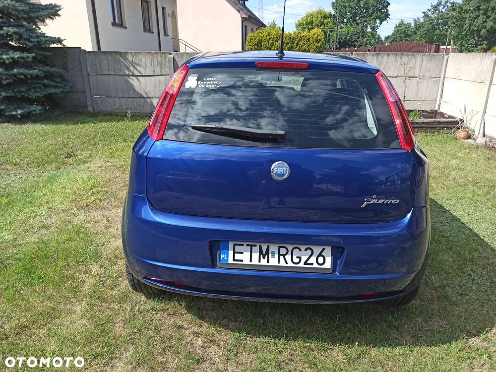 Fiat Grande Punto - 10